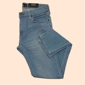 NWT - Hollister Epic Flex Skinny Jeans - 31x32